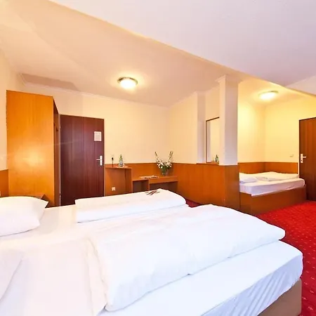 Primus Frankfurt Sachsenhausen 3*