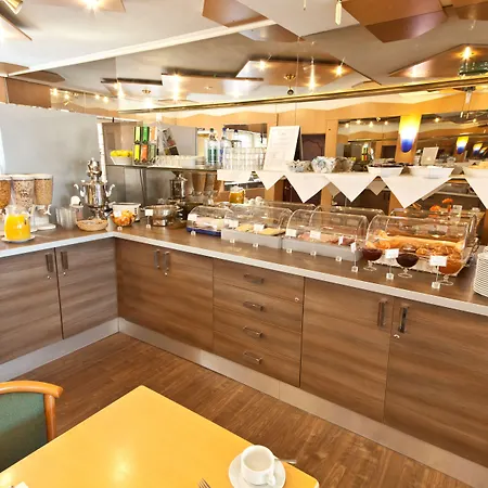 Primus Frankfurt Sachsenhausen פרנקפורט