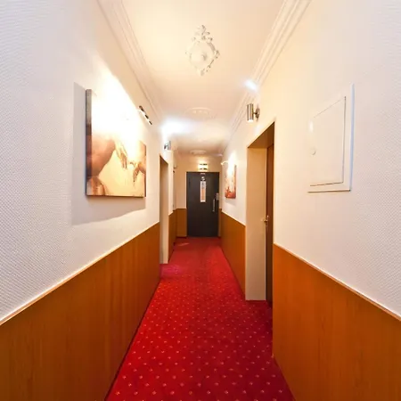 Primus Frankfurt Sachsenhausen Hotel 3*