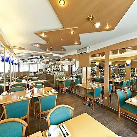 酒店 法兰克福萨克森豪森诺富姆酒店 3*