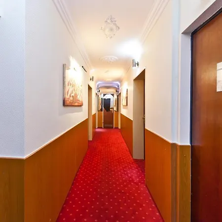 Primus Frankfurt Sachsenhausen 3*